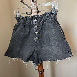Zara Button Fly Paperbag Denim Shorts Women’s Size 8 Charcoal Gray Black Wash